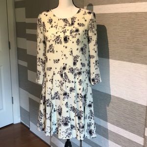 Club monaco 100% silk dress